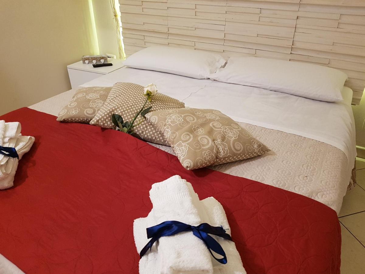 Philos - Appartements & Rooms ตารันโต ภายนอก รูปภาพ