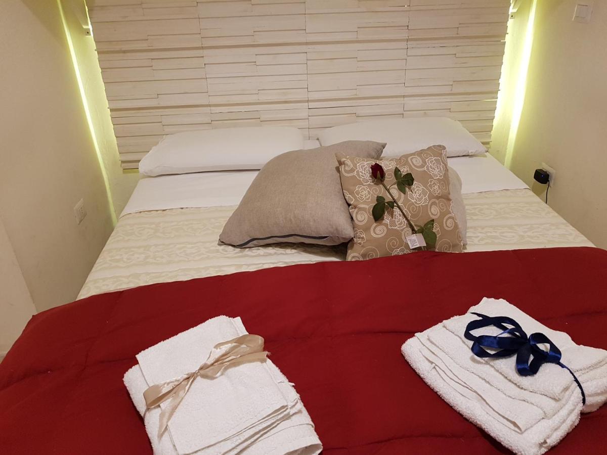 Philos - Appartements & Rooms ตารันโต ภายนอก รูปภาพ