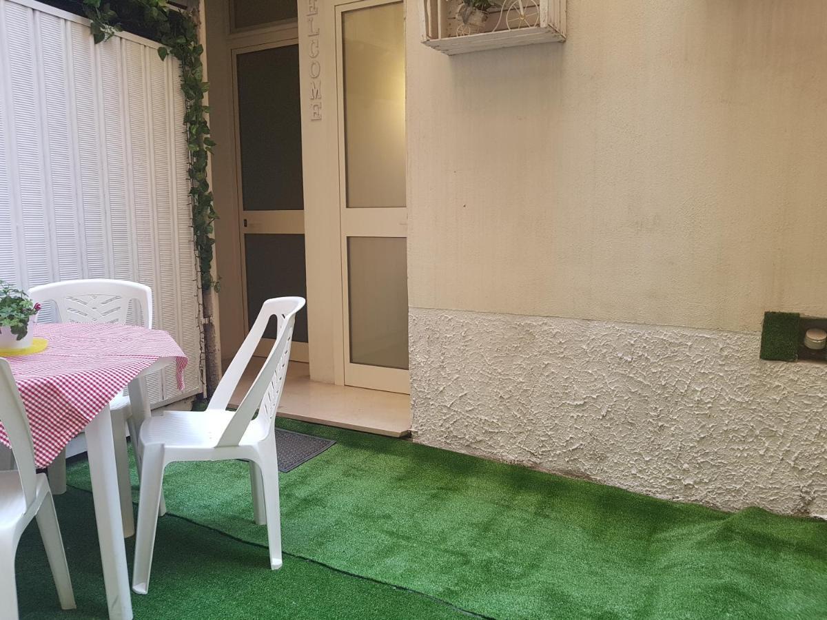 Philos - Appartements & Rooms ตารันโต ภายนอก รูปภาพ