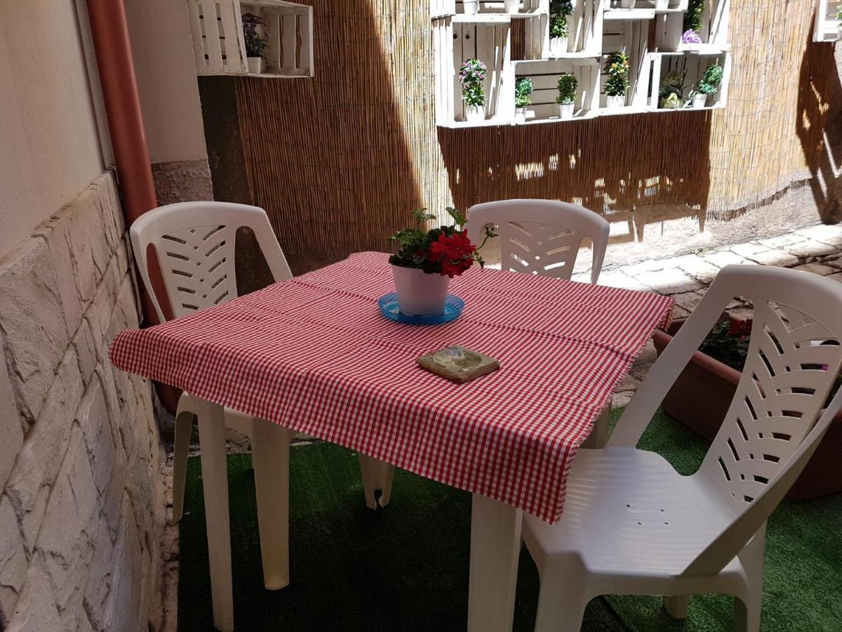 Philos - Appartements & Rooms ตารันโต ภายนอก รูปภาพ