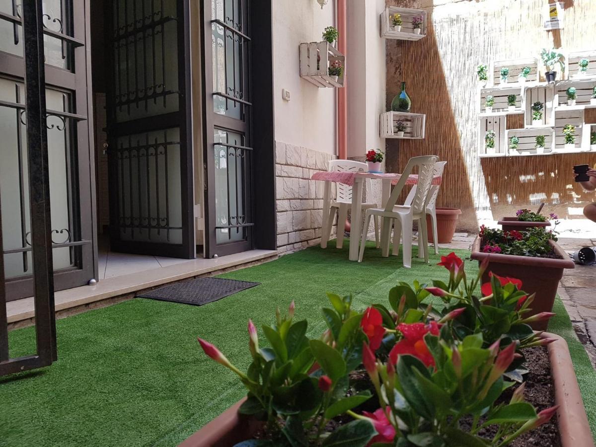 Philos - Appartements & Rooms ตารันโต ภายนอก รูปภาพ